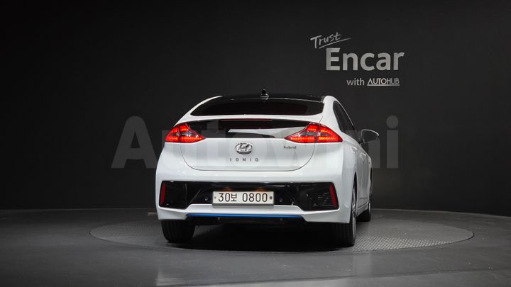 Hyundai Ioniq 2016 — 3