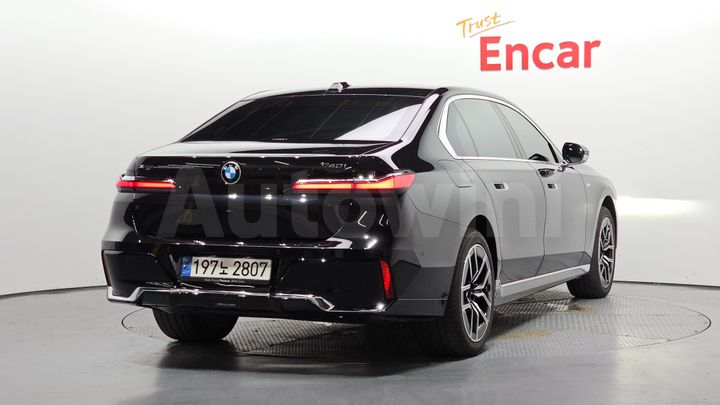 BMW 7 Series 2024 — 2