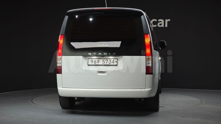 Hyundai Staria 2022 — 4