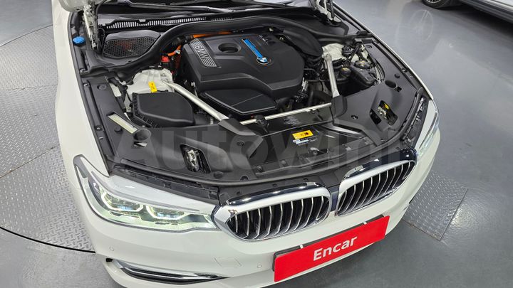 BMW 5 Series 2020 — 5