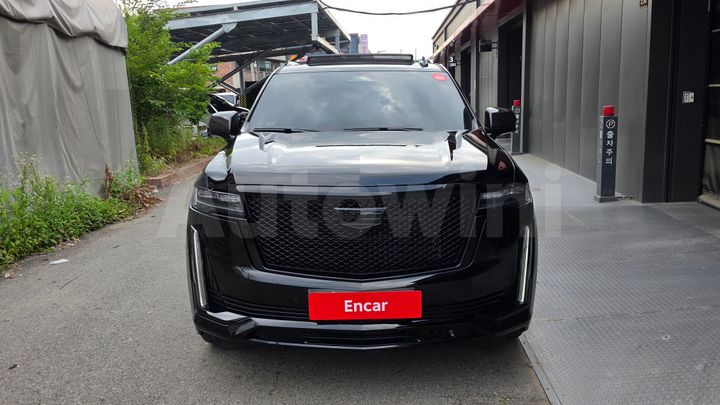 Cadillac Escalade 2023 — 3