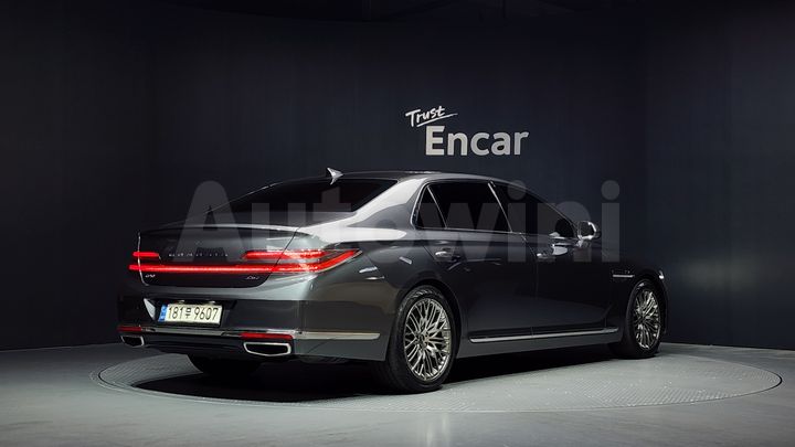 Genesis G90 2021 — 2