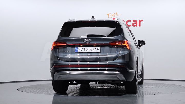 Hyundai SantaFe 2023 — 4