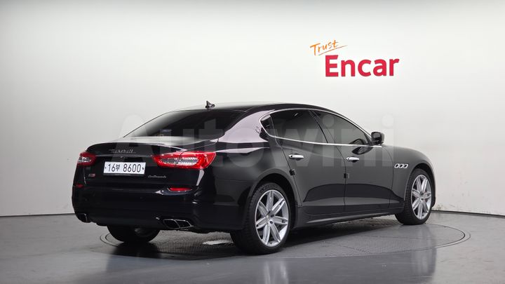 Maserati Quattroporte