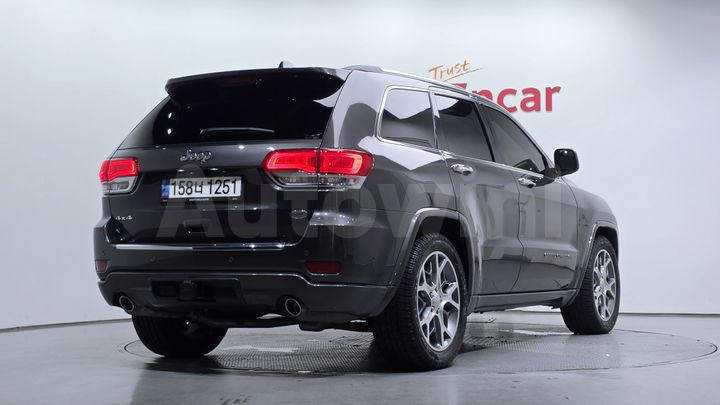 Jeep Cherokee 2021 — 2