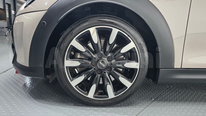 Mini Cooper 2023 — 4