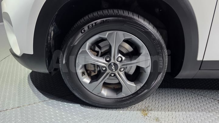 Kia Seltos 2023 — 5