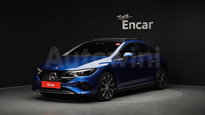Mercedes Benz EQE