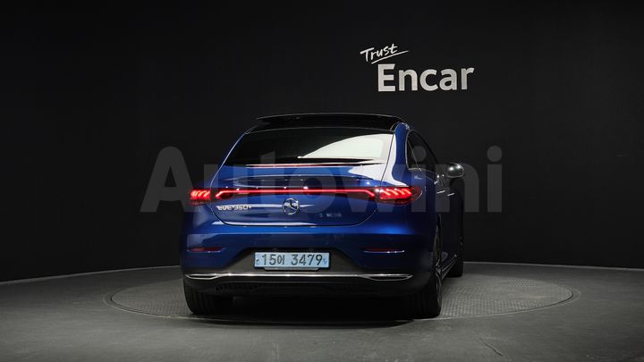 Mercedes Benz EQE 2022 — 4