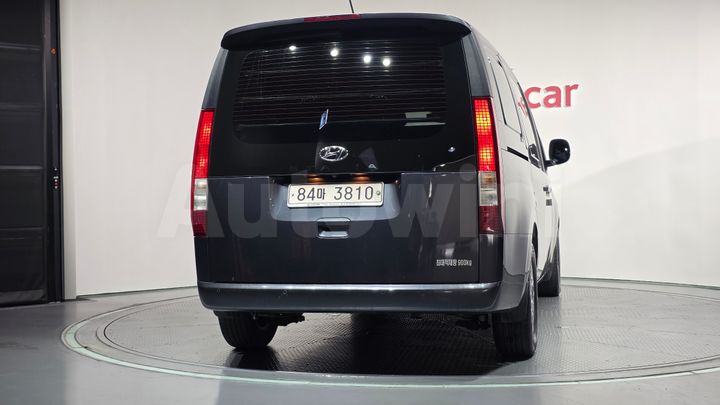 Hyundai Staria 2022 — 4