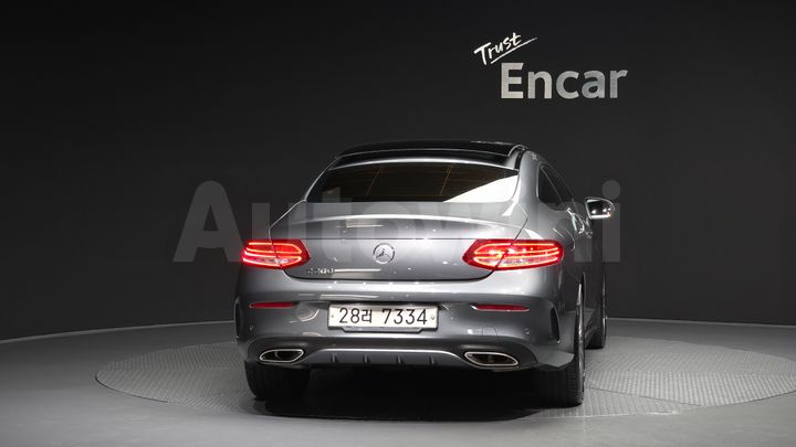 Mercedes Benz C Class 2017 — 4
