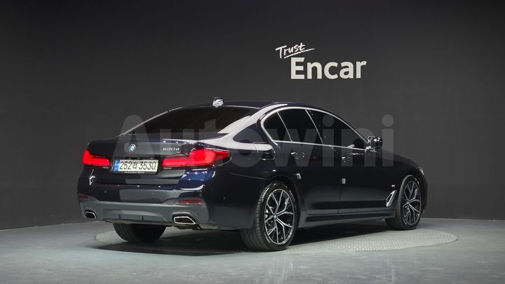 BMW 5 Series 2021 — 2