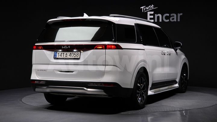 Kia Carnival 2022 — 2