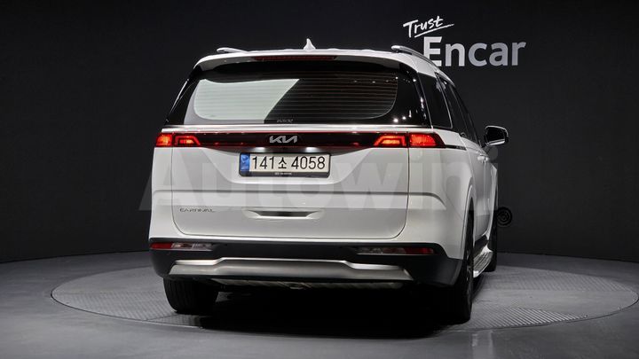 Kia Carnival 2022 — 4