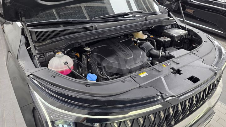 Kia Carnival 2025 — 5