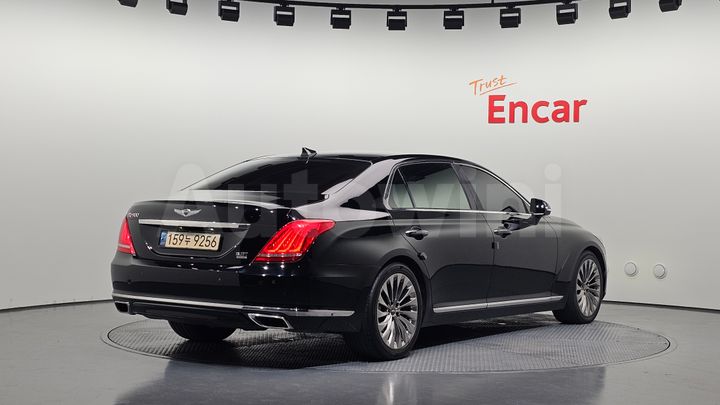 Genesis EQ900 2016 — 2