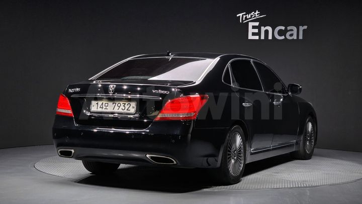 Hyundai Equus 2014 — 2
