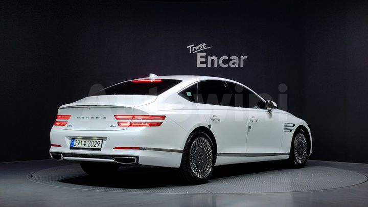 Genesis G80 2022 — 2