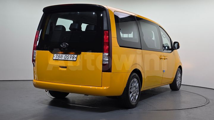 Hyundai Staria 2022 — 2