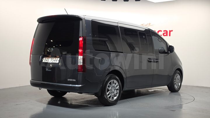 Hyundai Staria 2022 — 2