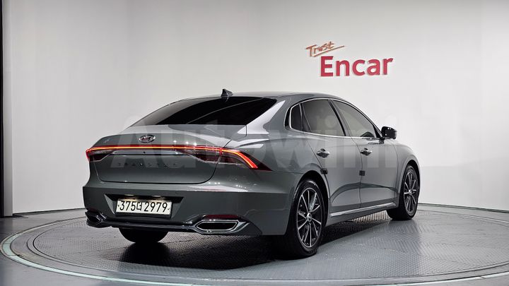Hyundai Grandeur 2023 — 2