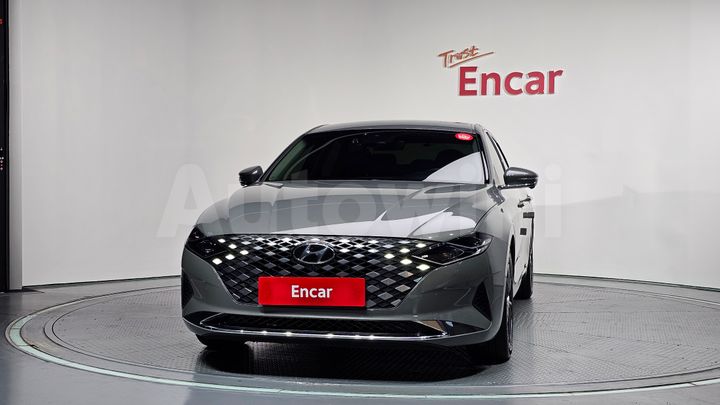 Hyundai Grandeur 2023 — 3
