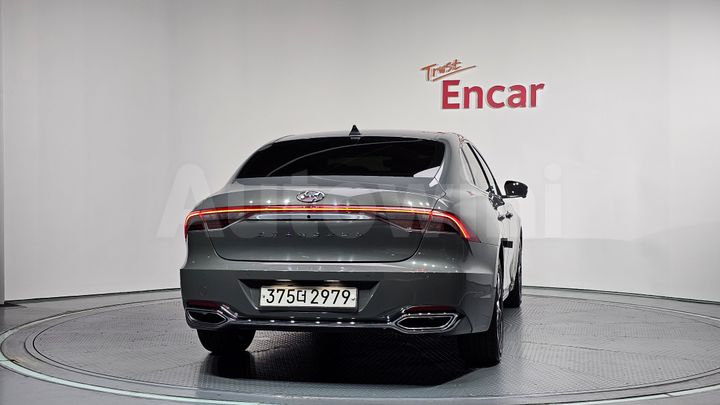 Hyundai Grandeur 2023 — 4