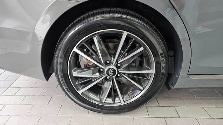 Hyundai Grandeur 2023 — 5