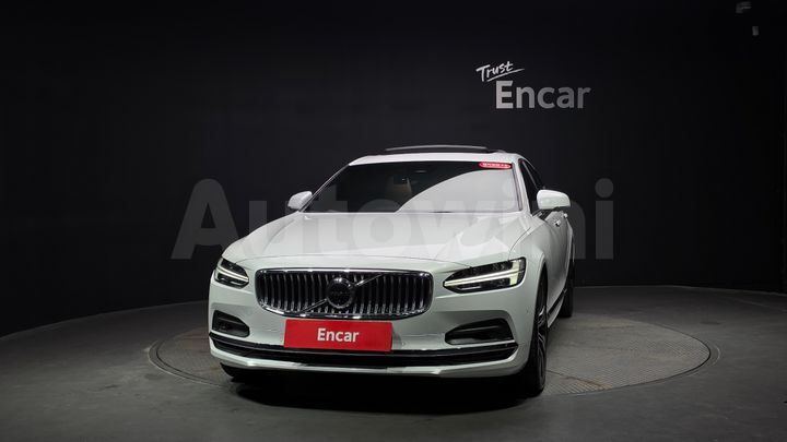Volvo S90 2023 — 2