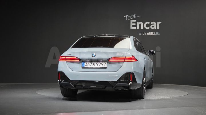 BMW 5 Series 2024 — 3