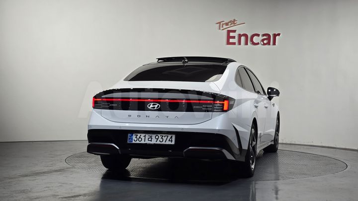 Hyundai Sonata 2025 — 4