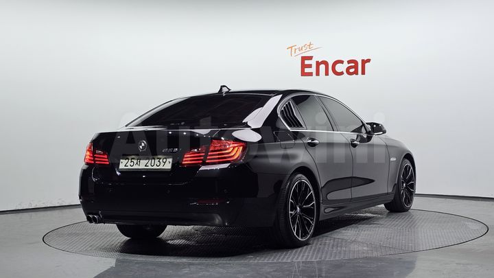 BMW 5 Series 2015 — 2