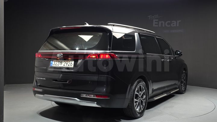Kia Carnival 2021 — 2