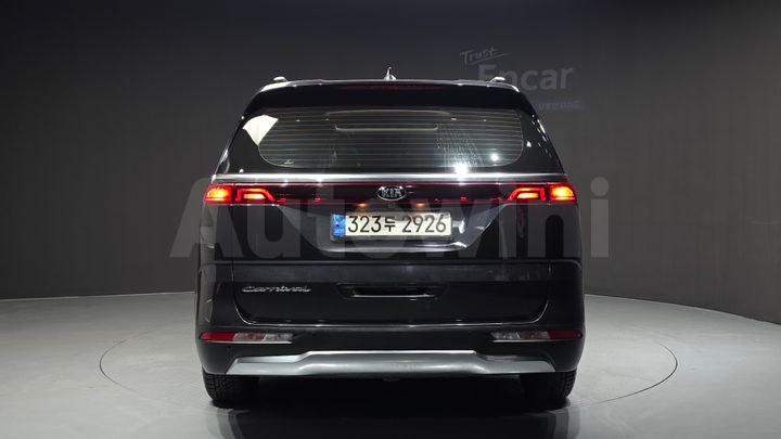 Kia Carnival 2021 — 4