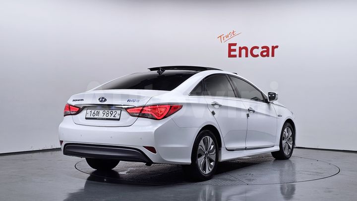 Hyundai Sonata 2014 — 2