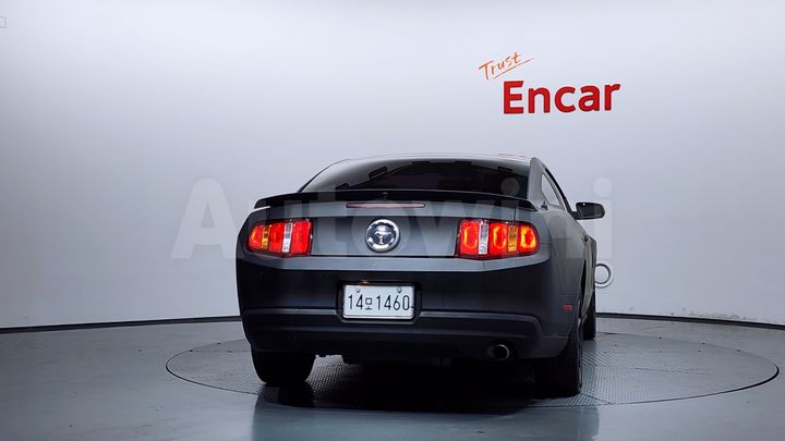 Ford Mustang 2010 — 4