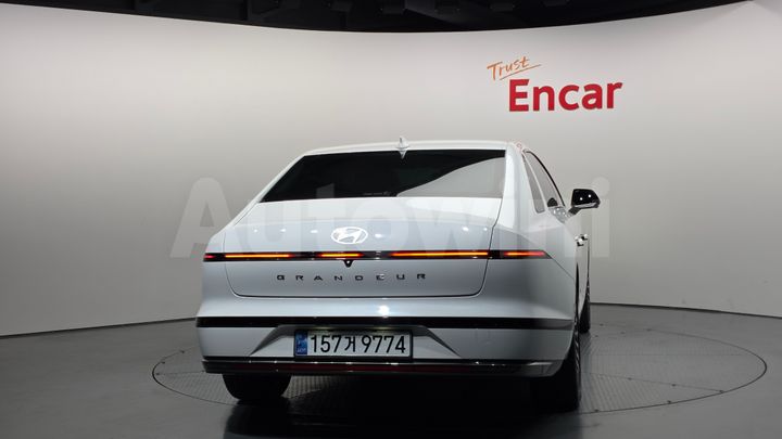 Hyundai Grandeur 2023 — 4