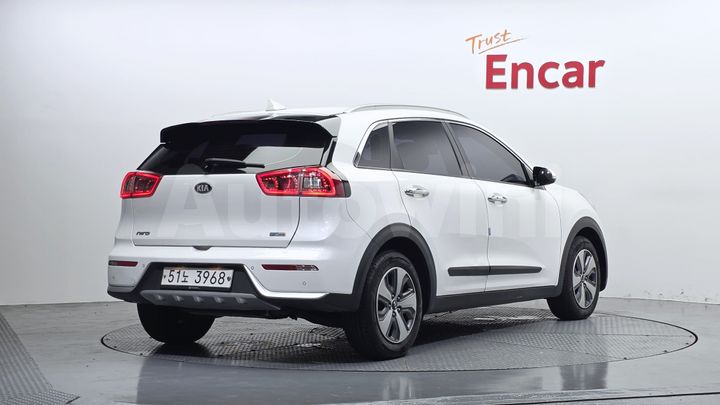 Kia Niro 2018 — 2