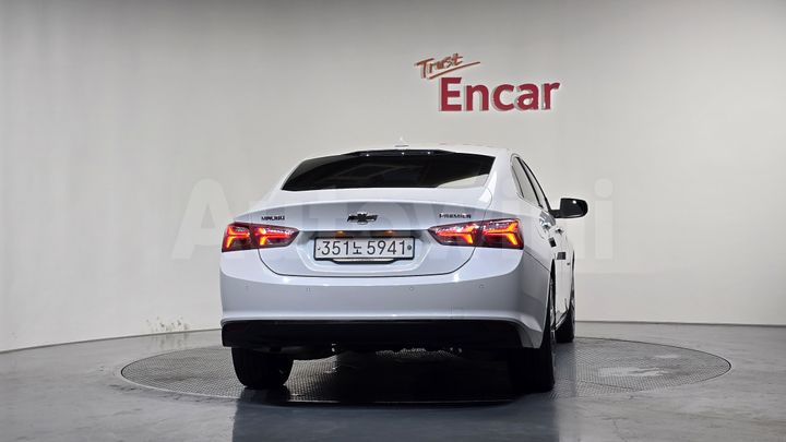 Chevrolet Malibu 2020 — 4