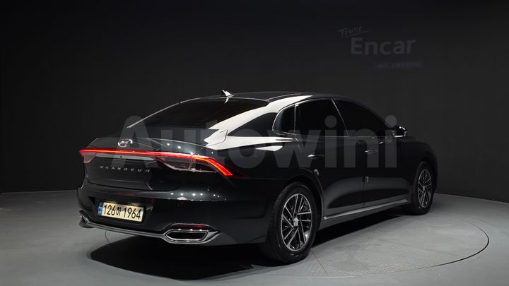 Hyundai Grandeur 2022 — 2