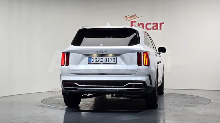 Kia Sorento 2023 — 4