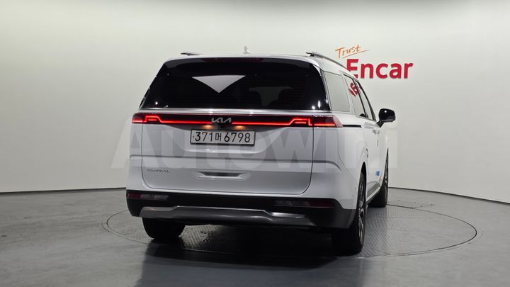 Kia Carnival 2023 — 4