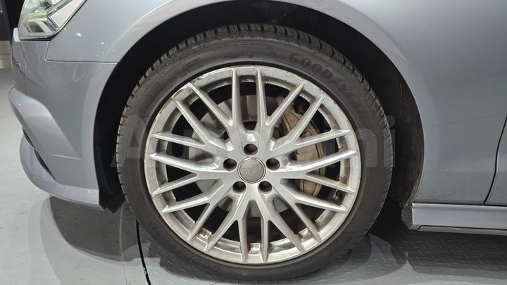 Audi A6 2018 — 5