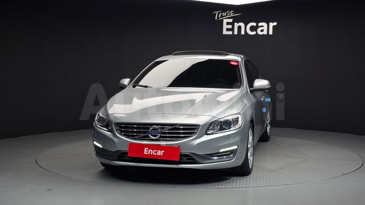Volvo S60 2016 — 3