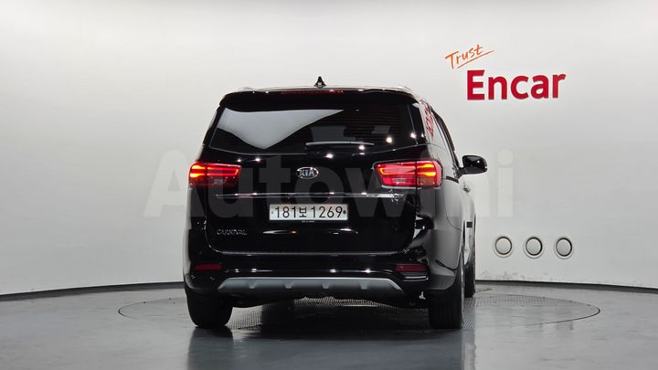 Kia Carnival 2020 — 4