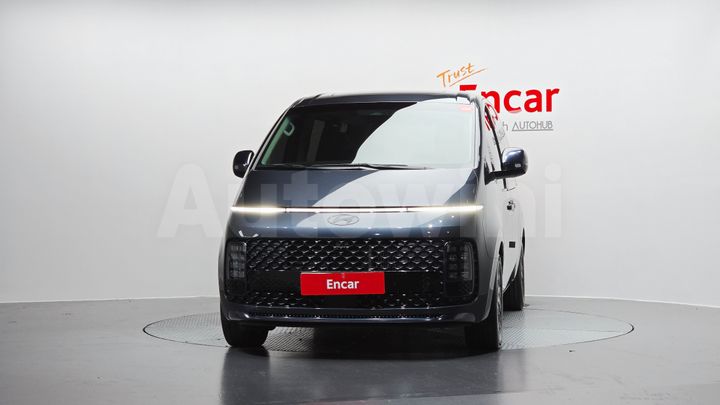 Hyundai Staria 2025 — 3