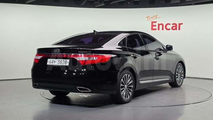 Hyundai Grandeur 2014 — 2