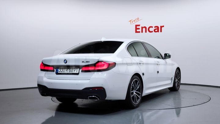 BMW 5 Series 2022 — 2