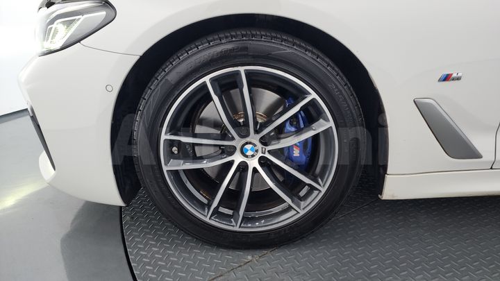 BMW 5 Series 2022 — 5