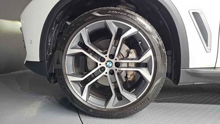 BMW X5 2022 — 5